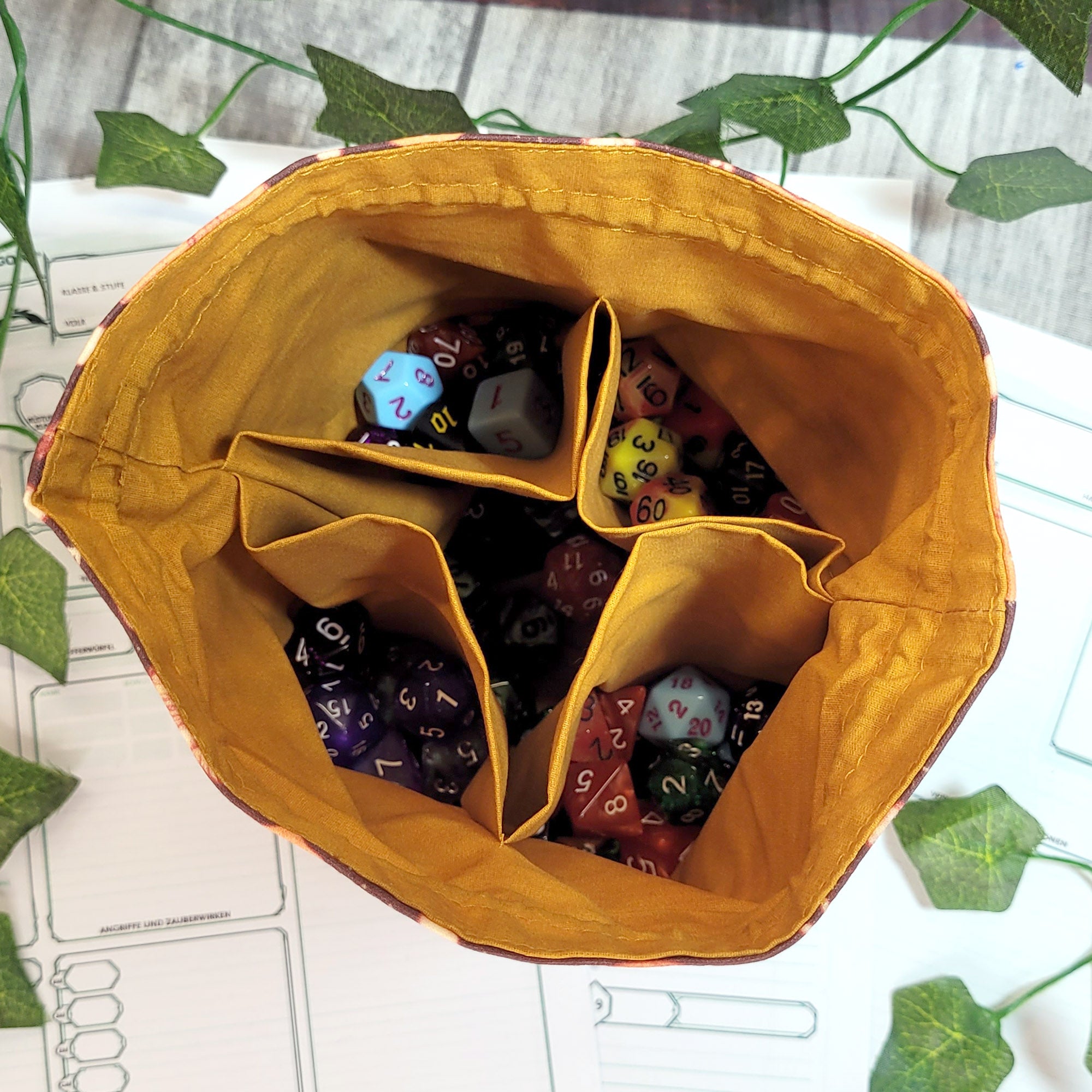 Mushrooms dice bag XXL with compartments