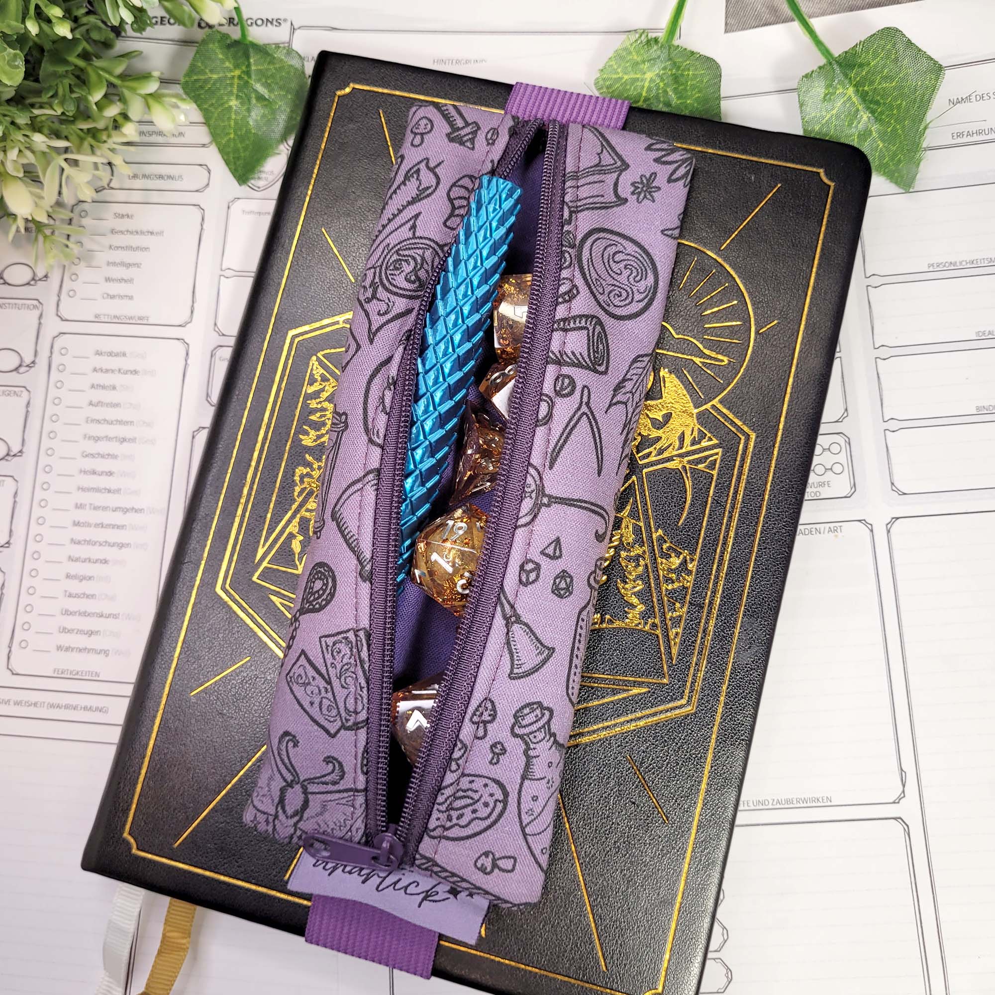 Mäppchen "Adventurer's Stash" mit Gummiband