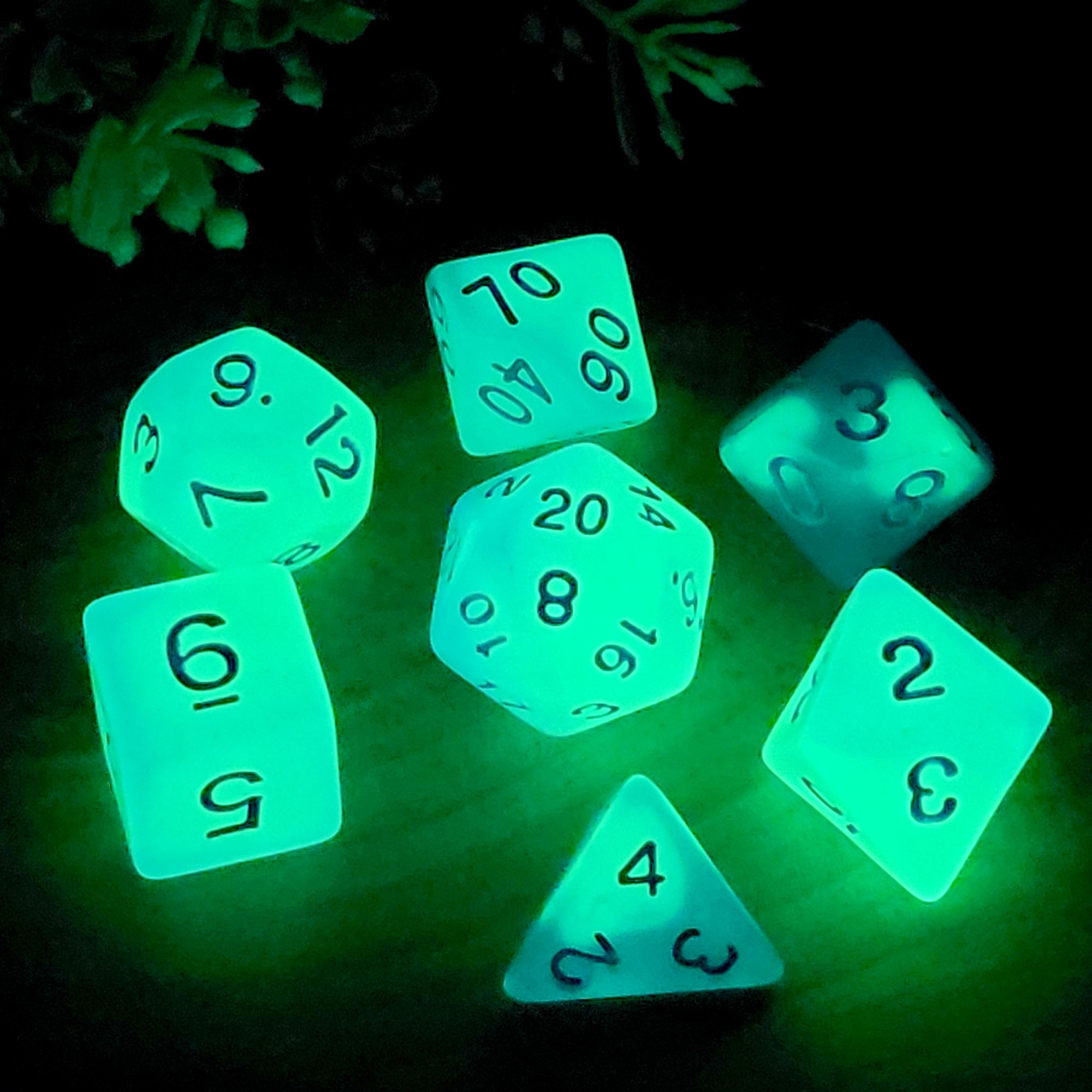 Glowing Desire (Glow In The Dark)