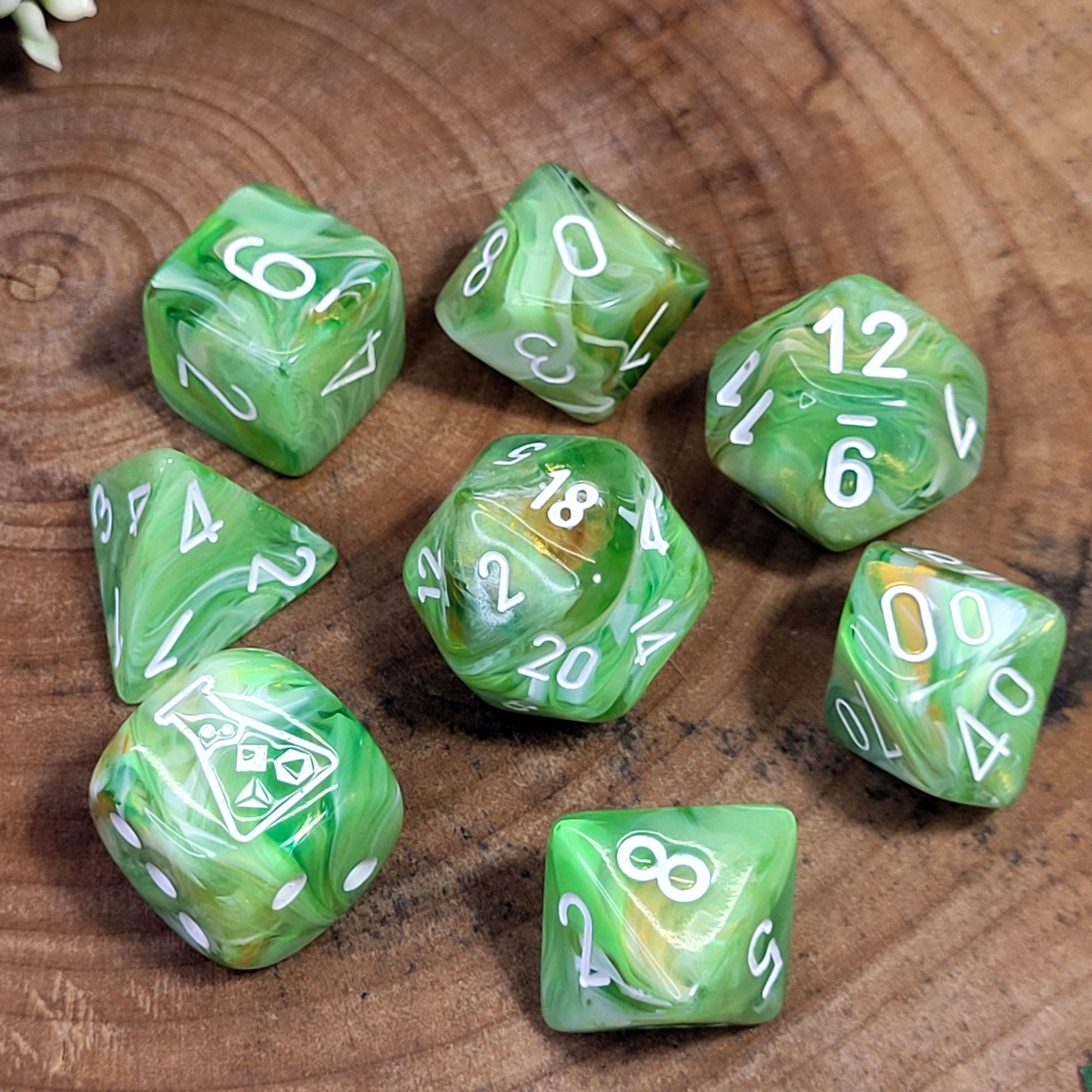 Lab Dice™: Marble® Polyhedral Sour Green/white 7+1-Die Set