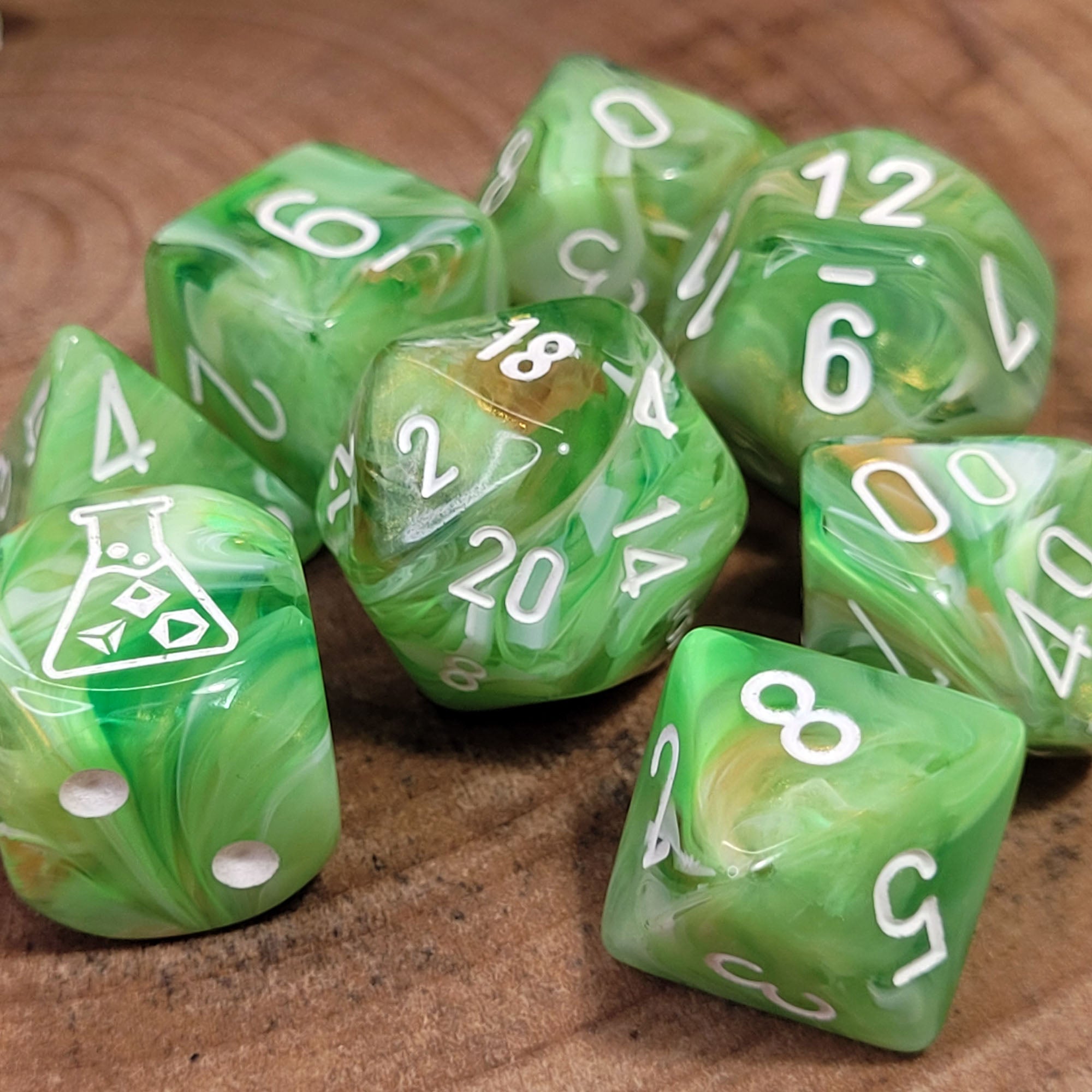 Lab Dice™: Marble® Polyhedral Sour Green/white 7+1-Die Set