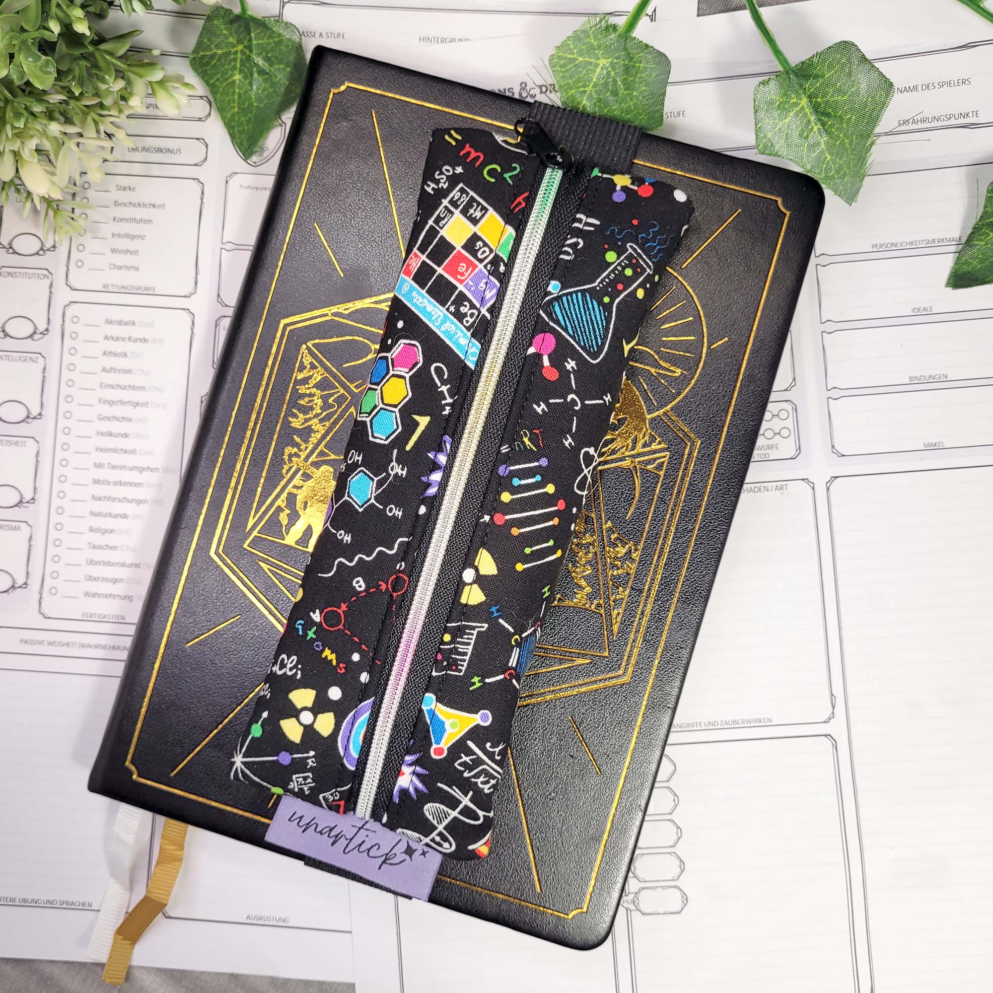 Mäppchen "Science" mit Gummiband