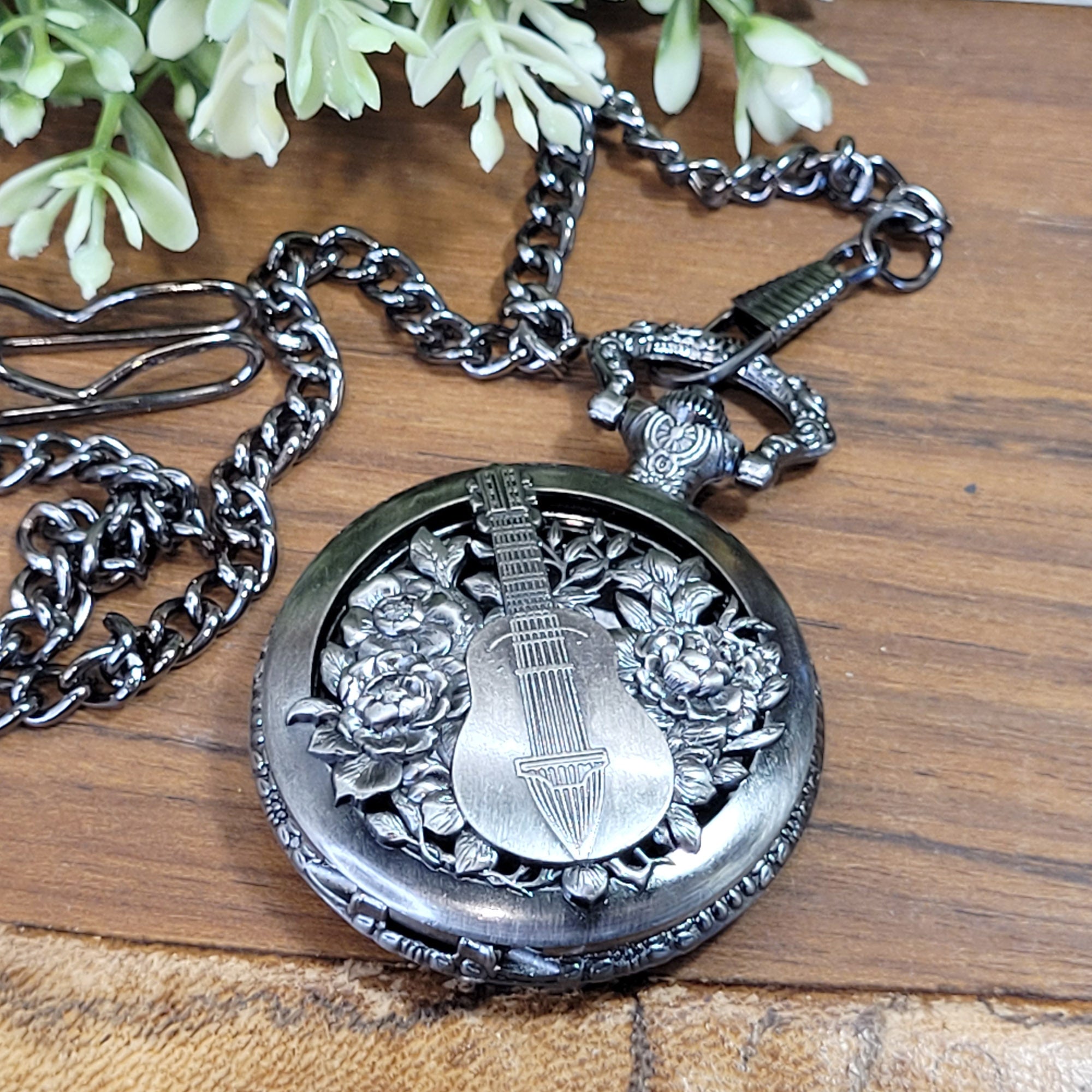 Mini Metallwürfel mit Aufbewahrung im Taschenuhrformat: Bards Song