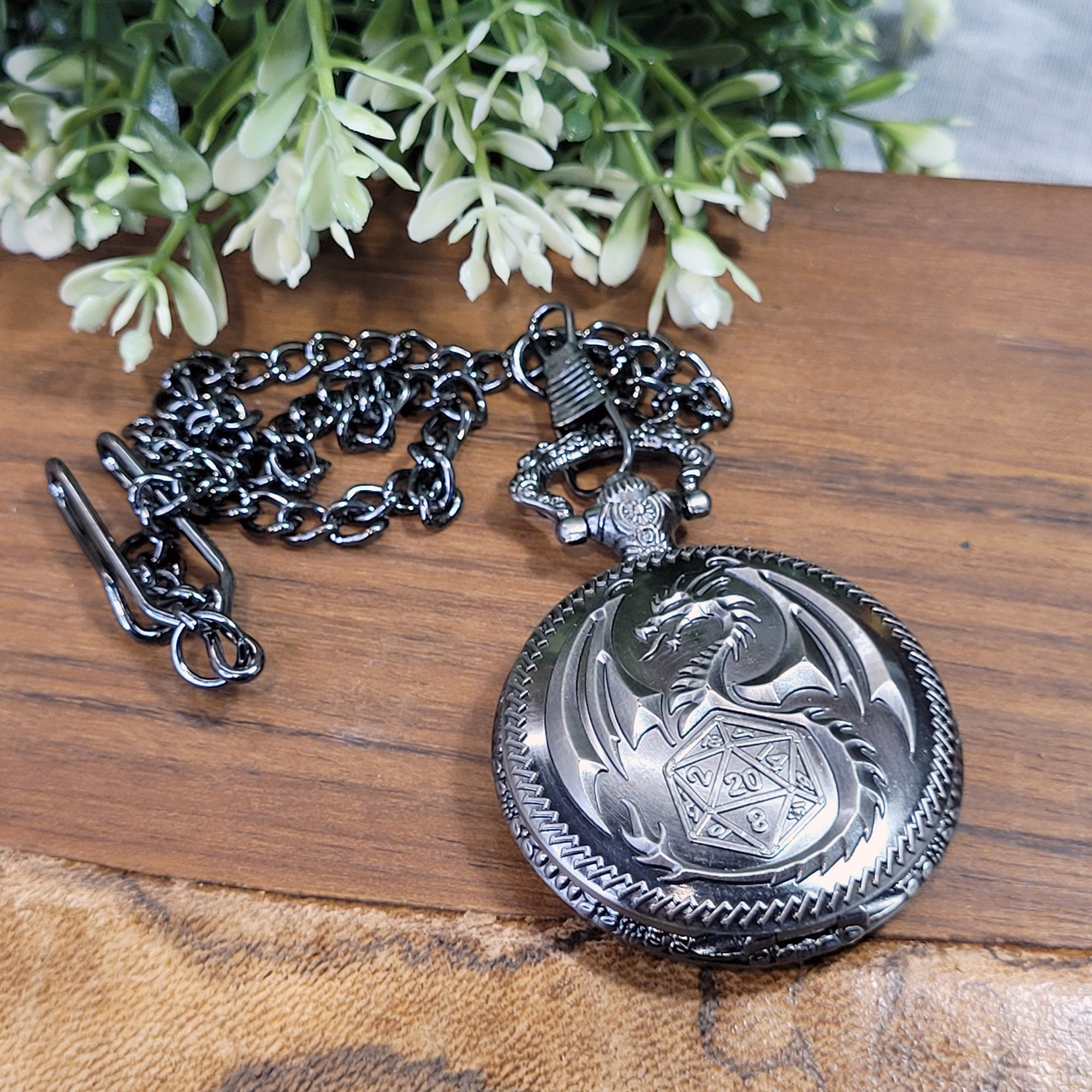 Mini Metallwürfel mit Aufbewahrung im Taschenuhrformat: Dragon