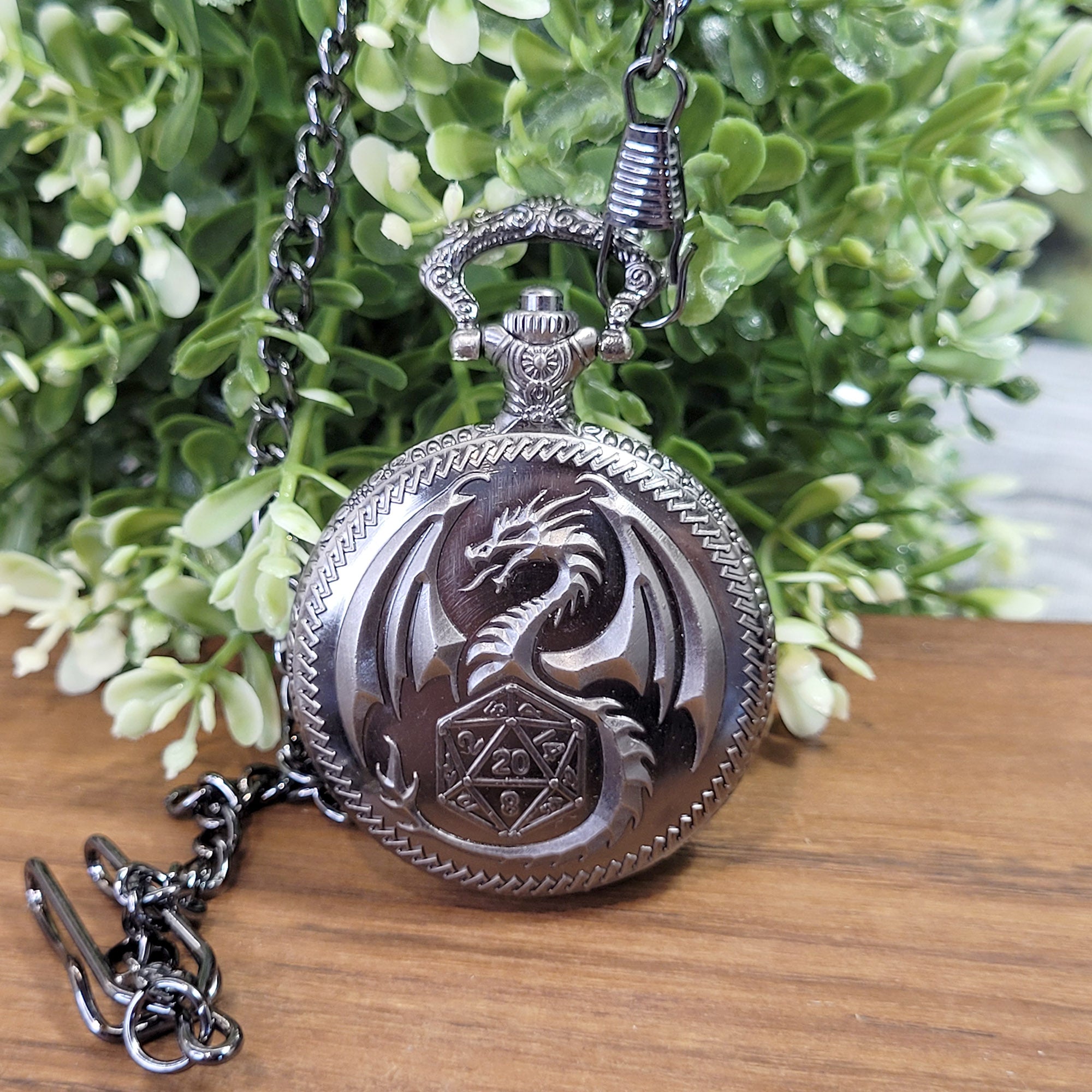 Mini Metallwürfel mit Aufbewahrung im Taschenuhrformat: Dragon