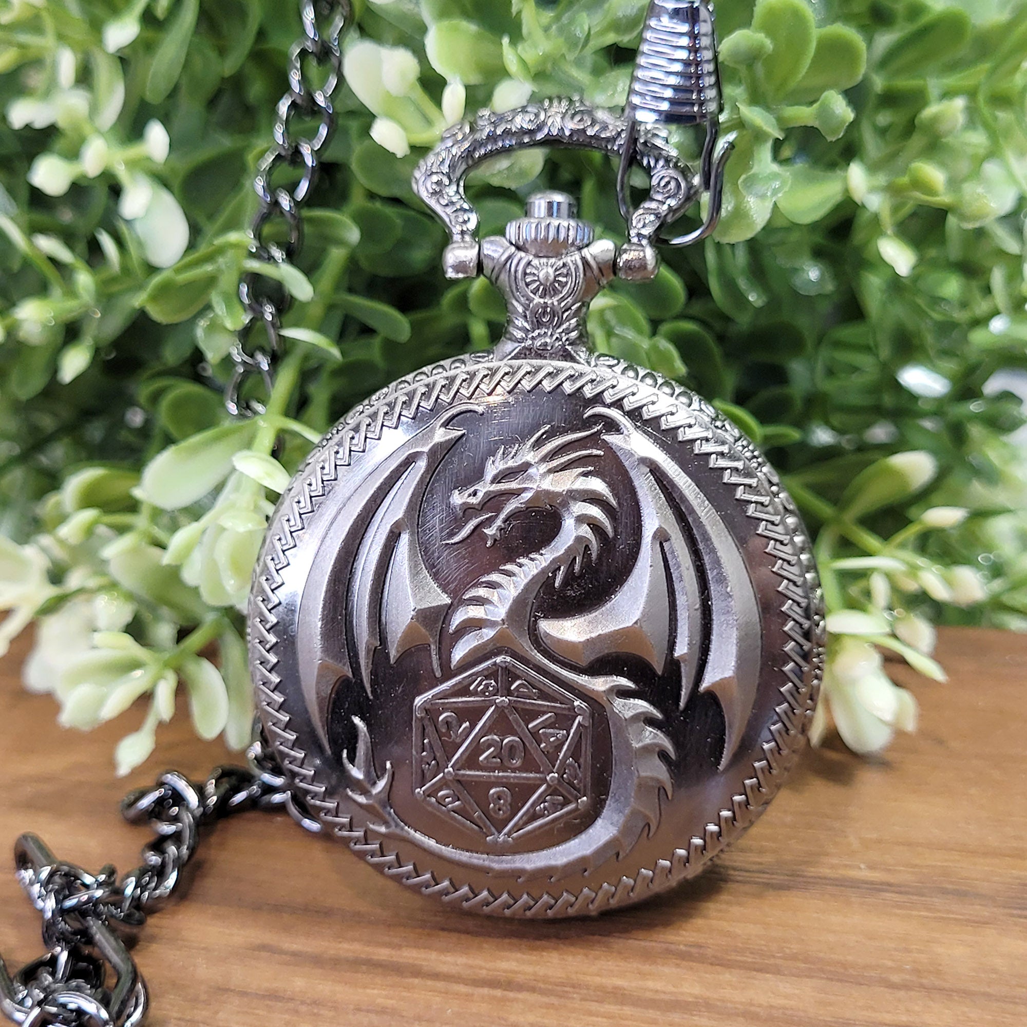 Mini Metallwürfel mit Aufbewahrung im Taschenuhrformat: Dragon