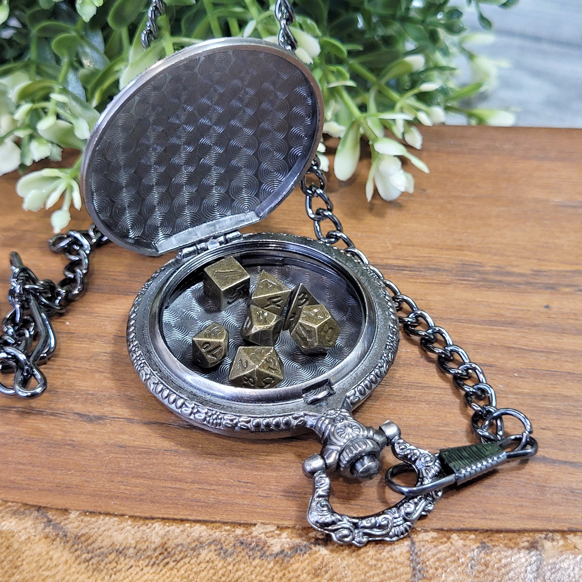 Mini Metallwürfel mit Aufbewahrung im Taschenuhrformat: Dragon