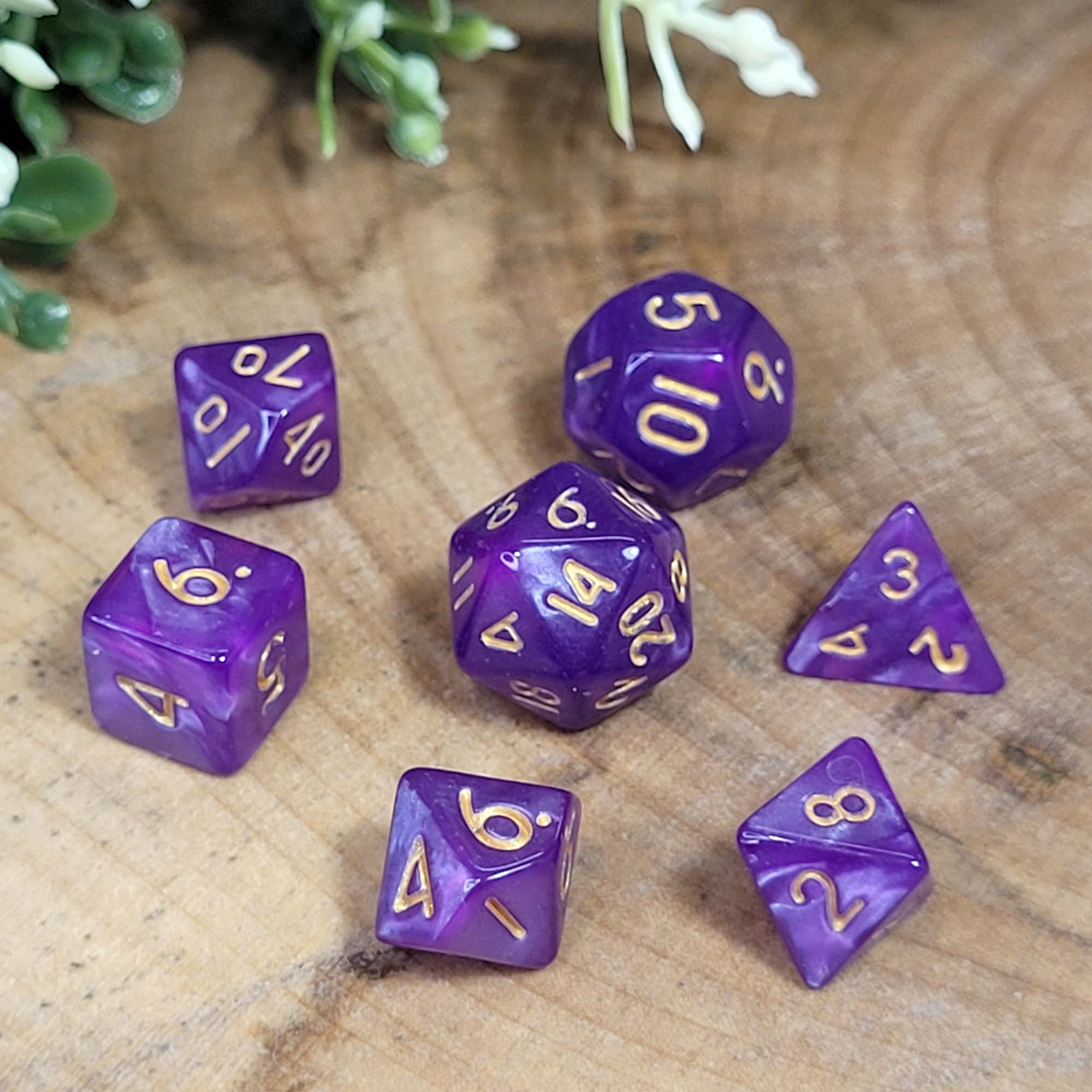 Violetta (Mini-Würfelset in Pixiegröße)