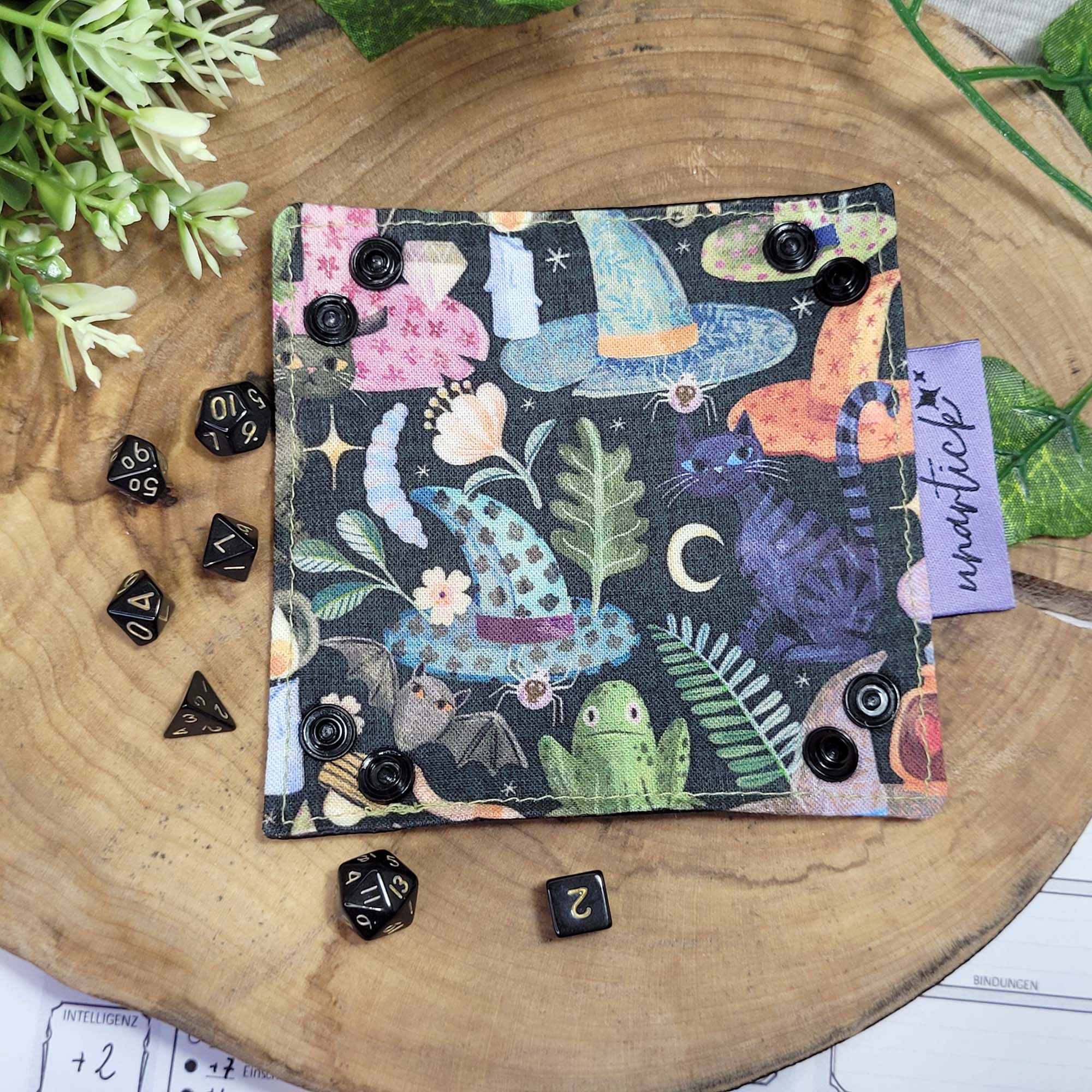 Witchy Hats faltbare Würfelunterlage XXS in Pixiegröße