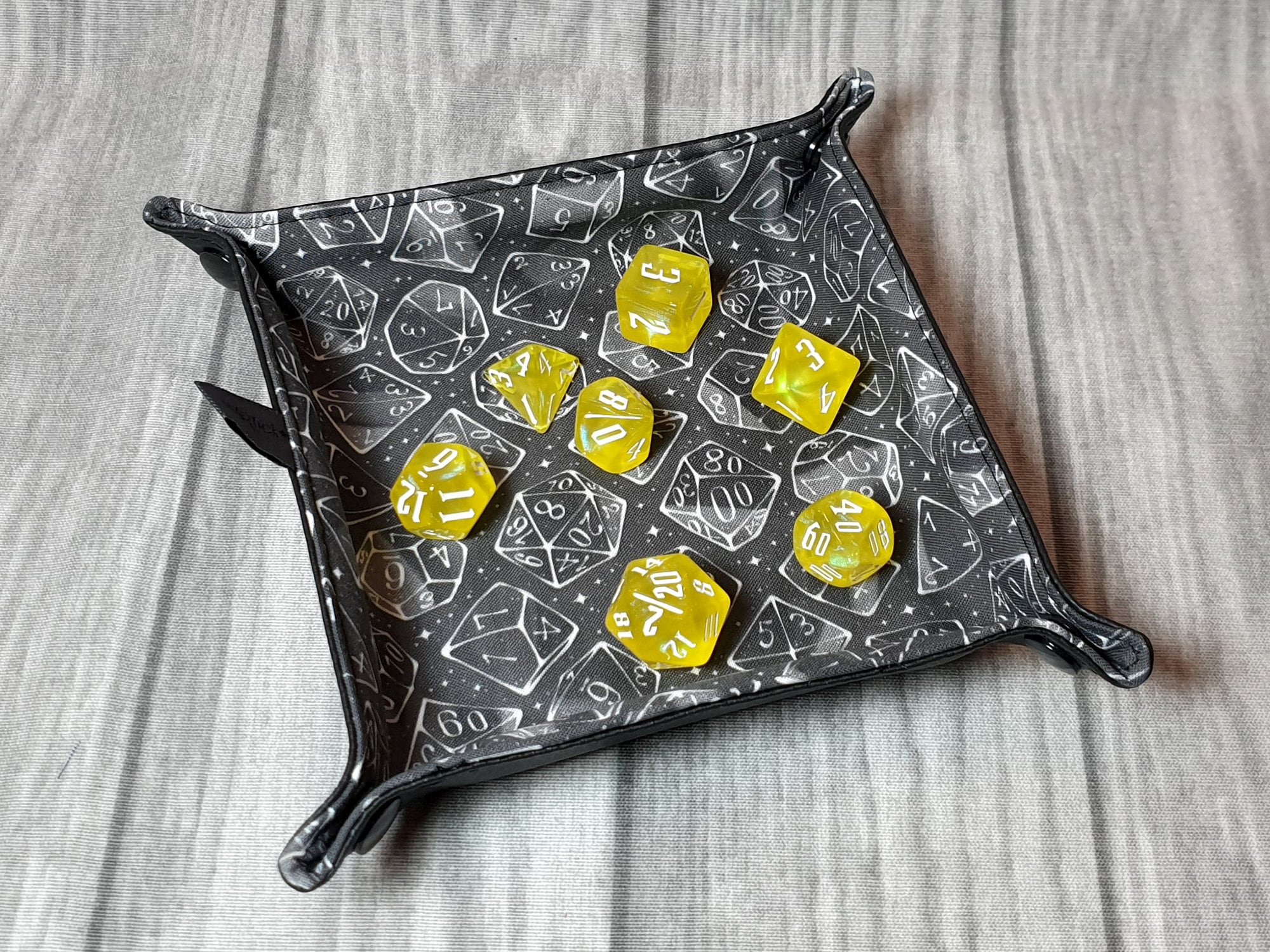 Black Dice foldable dice mat S