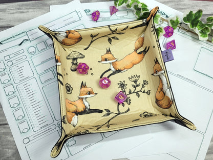 Foxes foldable dice mat L