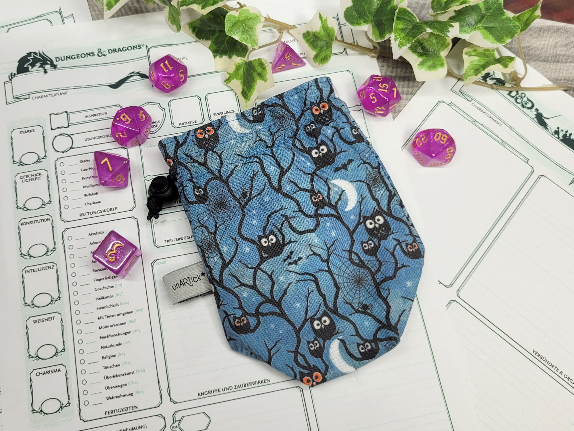 Adventuring Dogs Dice Bag S