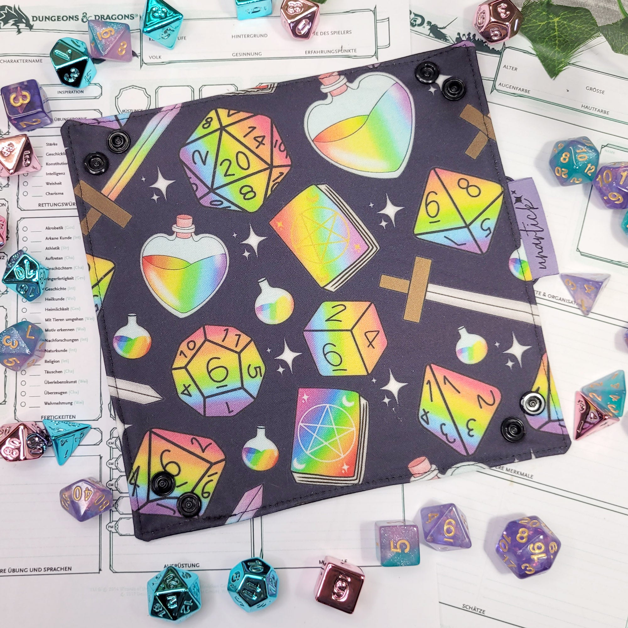 Adventuring Pride faltbare Würfelunterlage S