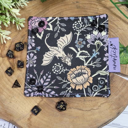 Flower Dragons faltbare Würfelunterlage XXS in Pixiegröße