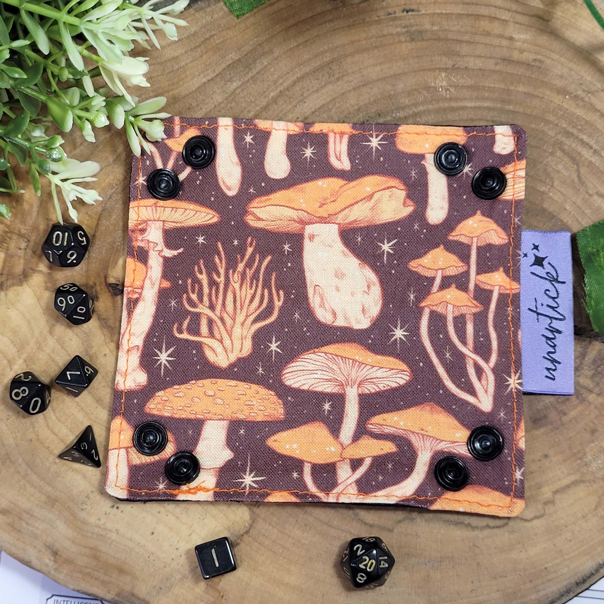 Mushrooms faltbare Würfelunterlage XXS in Pixiegröße