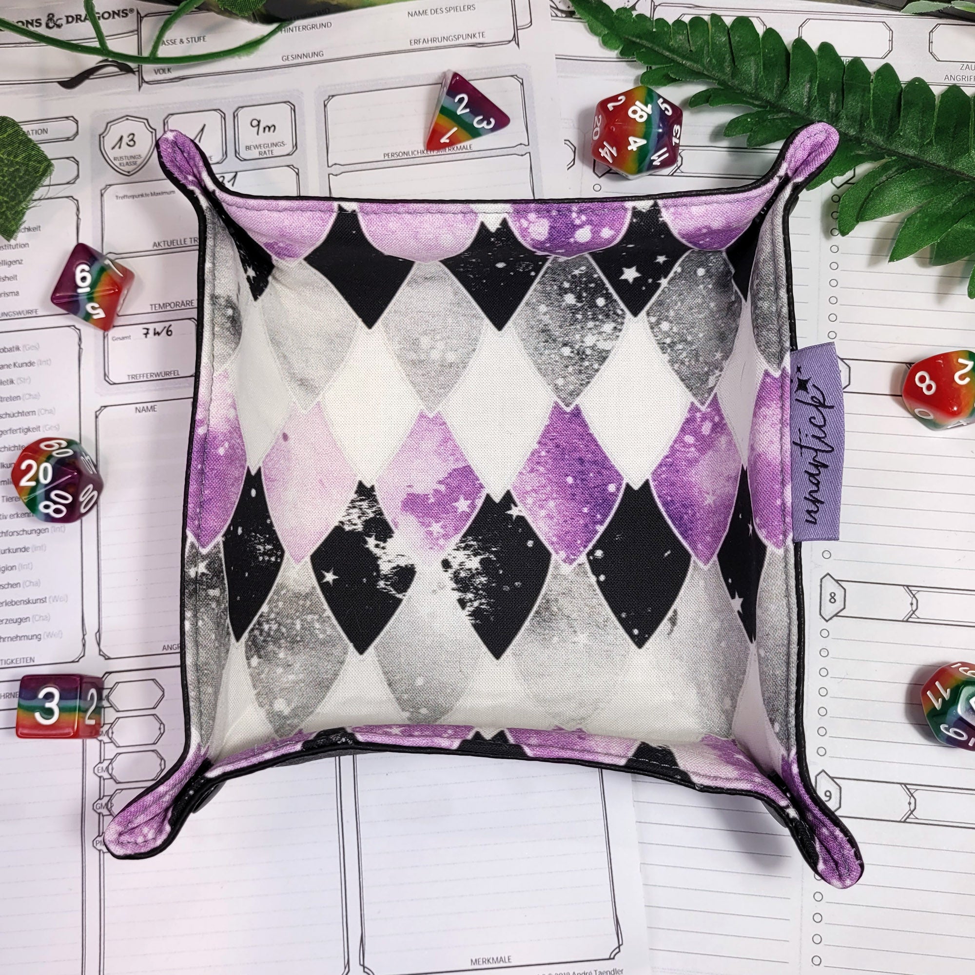 Asexual Pride Dragon Scales faltbare Würfelunterlage S
