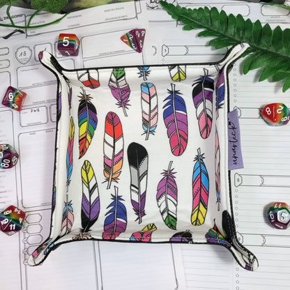 Pride Feathers faltbare Würfelunterlage S