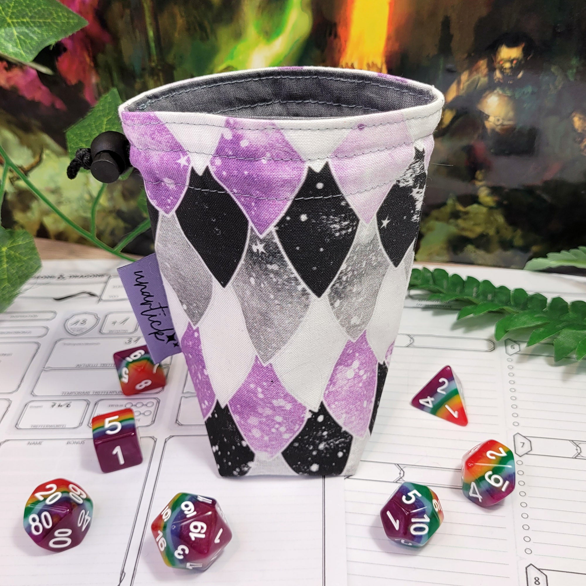 Asexual Pride Dragon Scales Würfelbeutel S