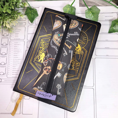 Mäppchen "Schlüssel" mit Gummiband