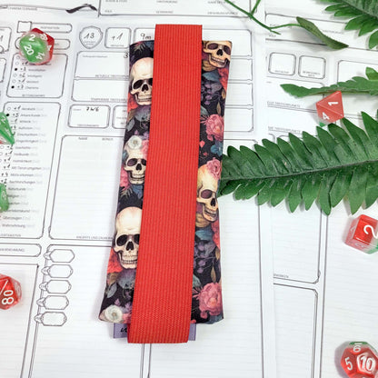 Mäppchen "Skulls and Roses" mit Gummiband