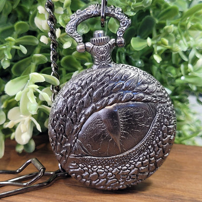 Mini Metallwürfel mit Aufbewahrung im Taschenuhrformat: Silver Watching Eye