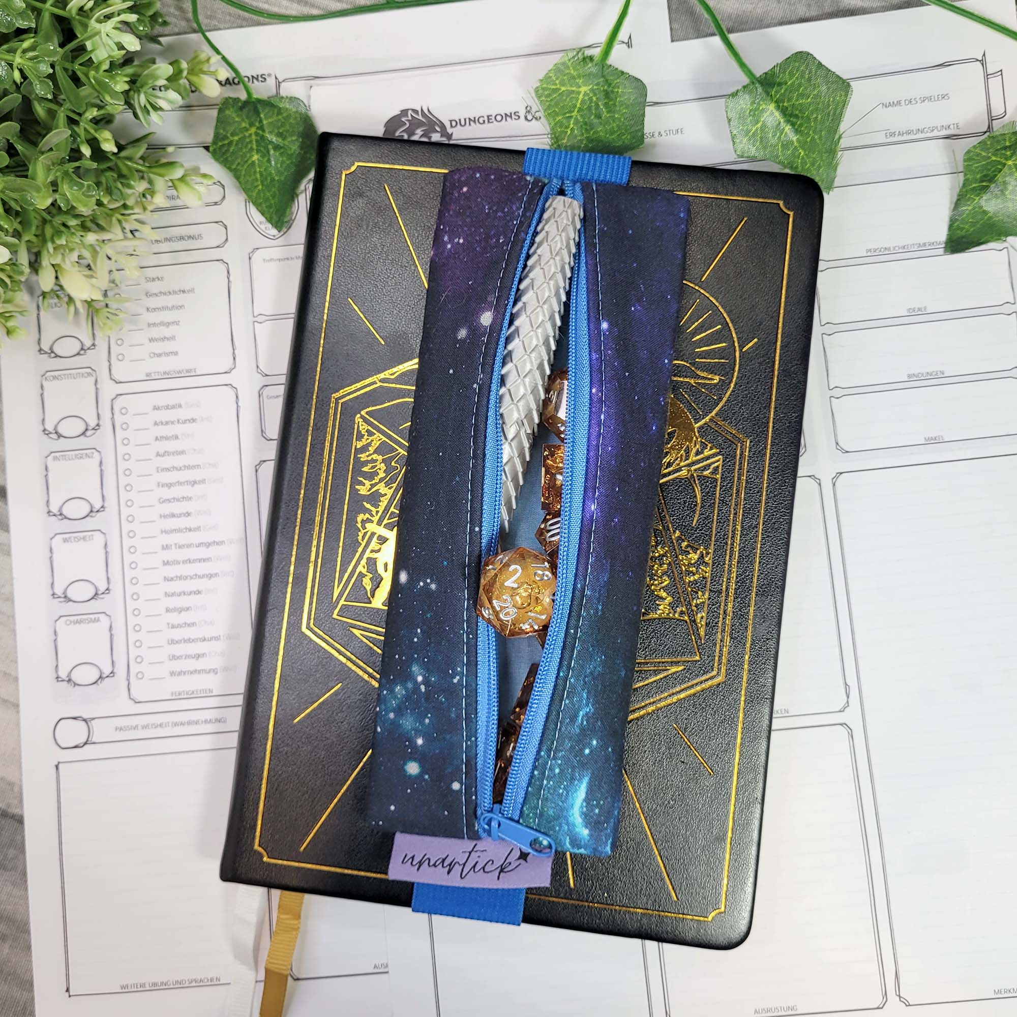 Mäppchen "Universe" mit Gummiband