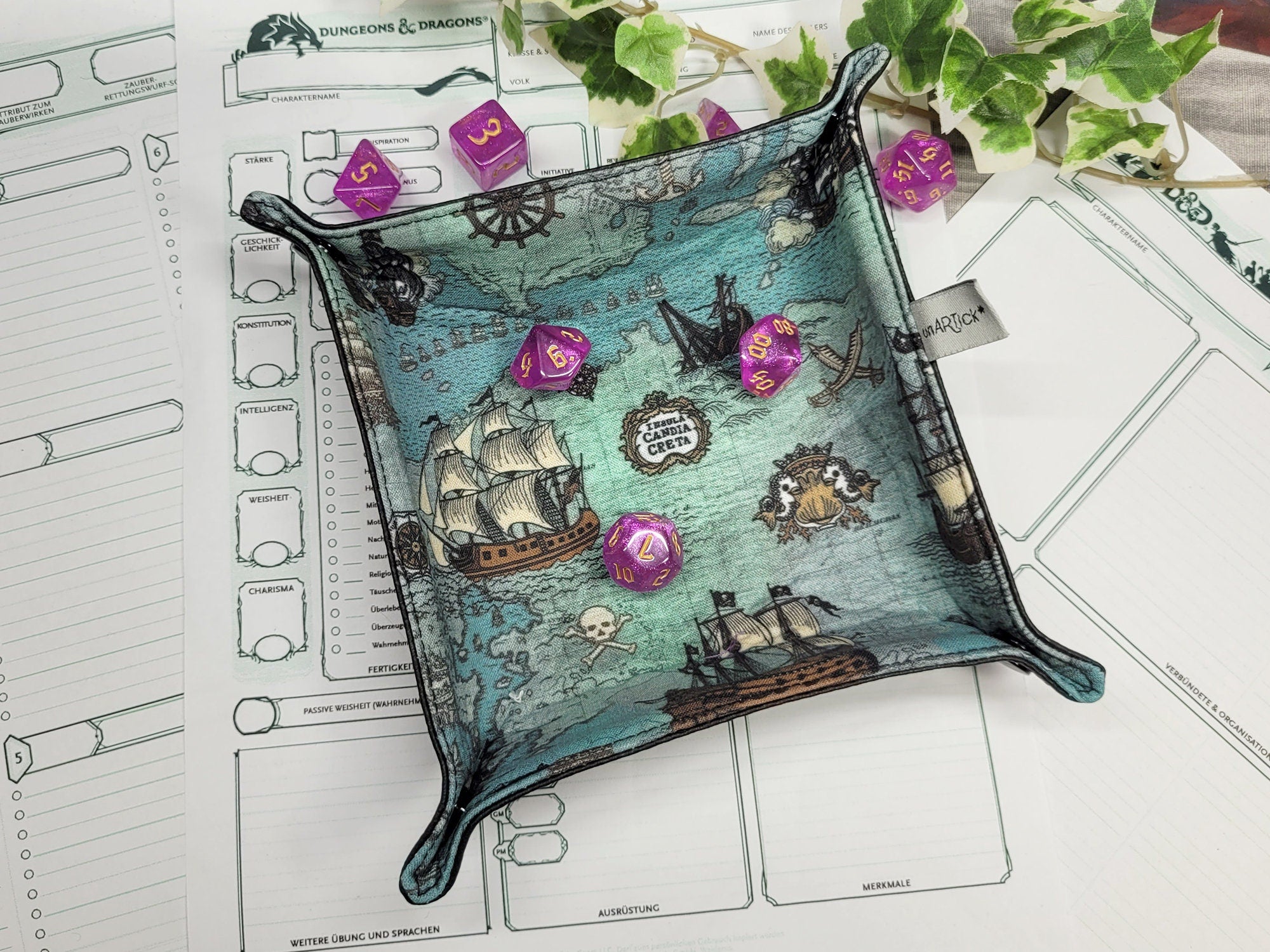 Pirate foldable dice mat S